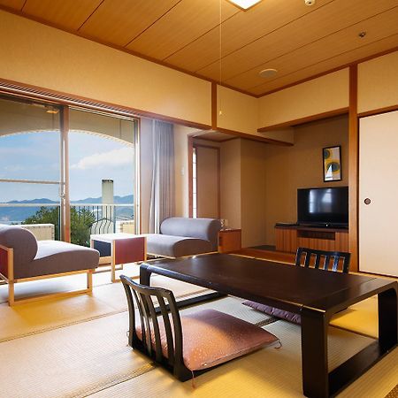 Plaza Awajishima Hotel Minamiawaji Exterior photo
