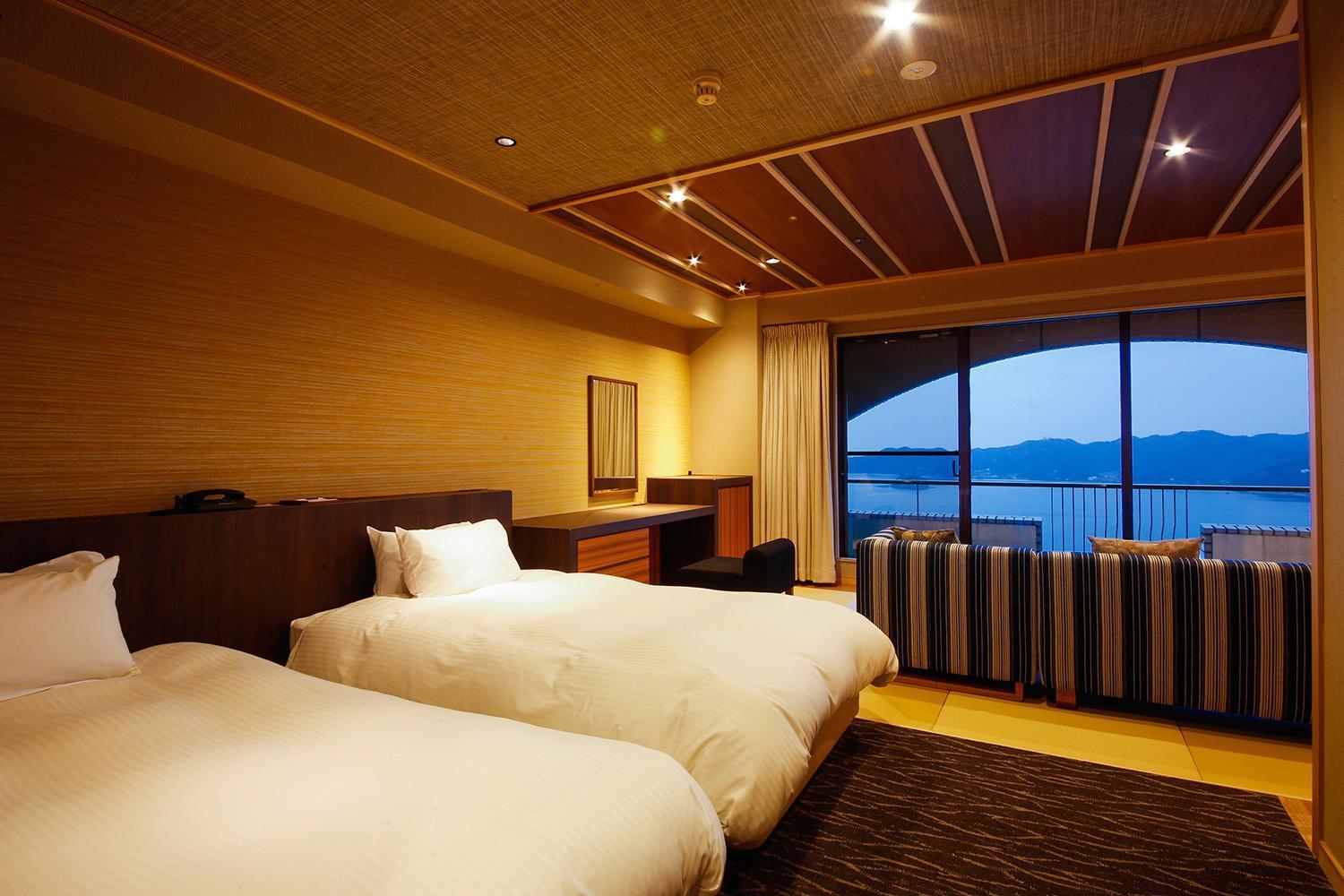 Plaza Awajishima Hotel Minamiawaji Exterior photo